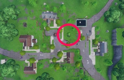 Dance at Holiday Trees - 14 Days of Fortnite Challenge